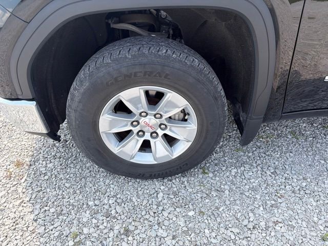 Used 2021 Black GMC SLE image 11