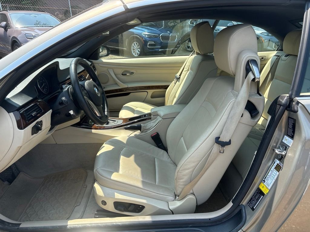 Used 2007  BMW 328i image 10