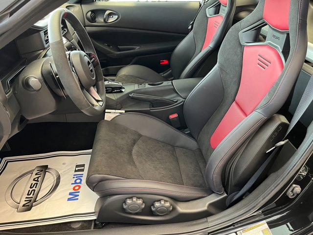 2025 Nissan Z NISMO - Photo 20