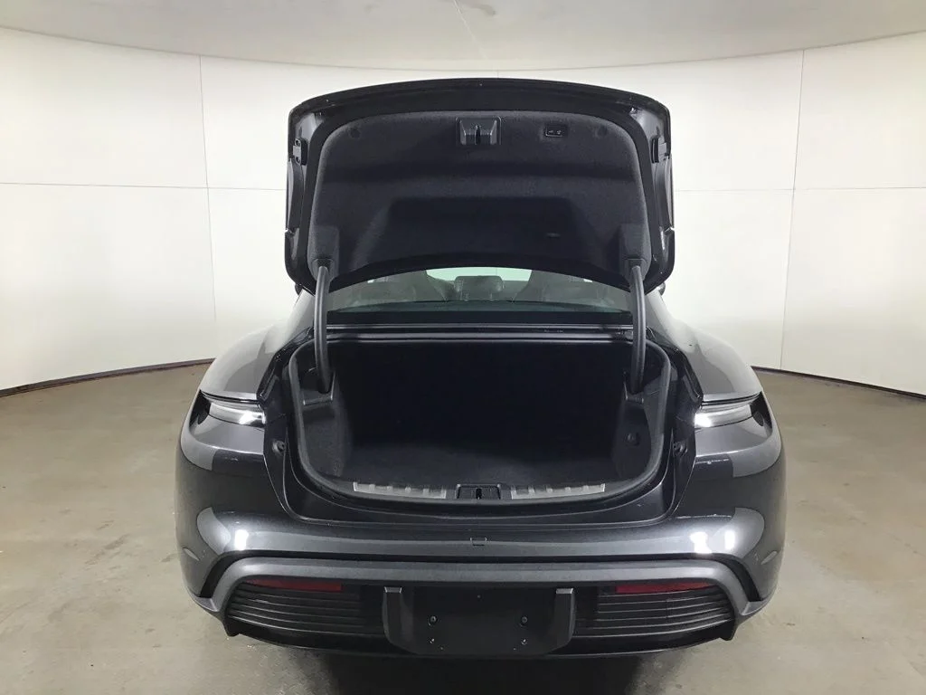 2025 Porsche Taycan S - Photo 16