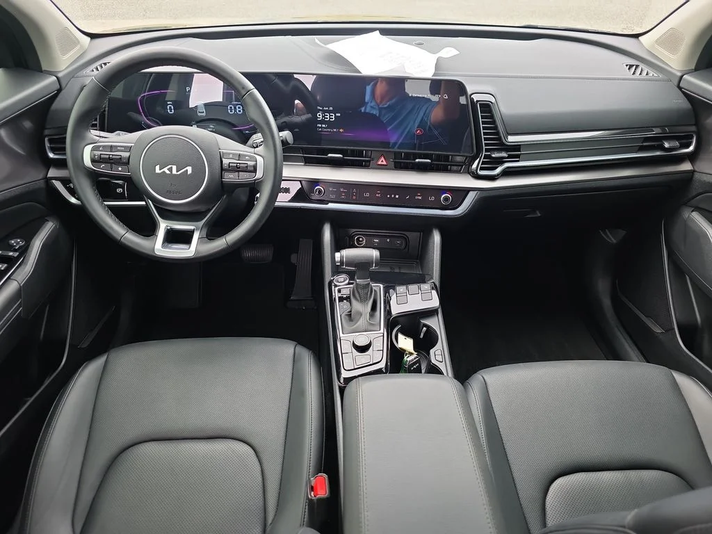 Used 2025 Black Kia EX image 13