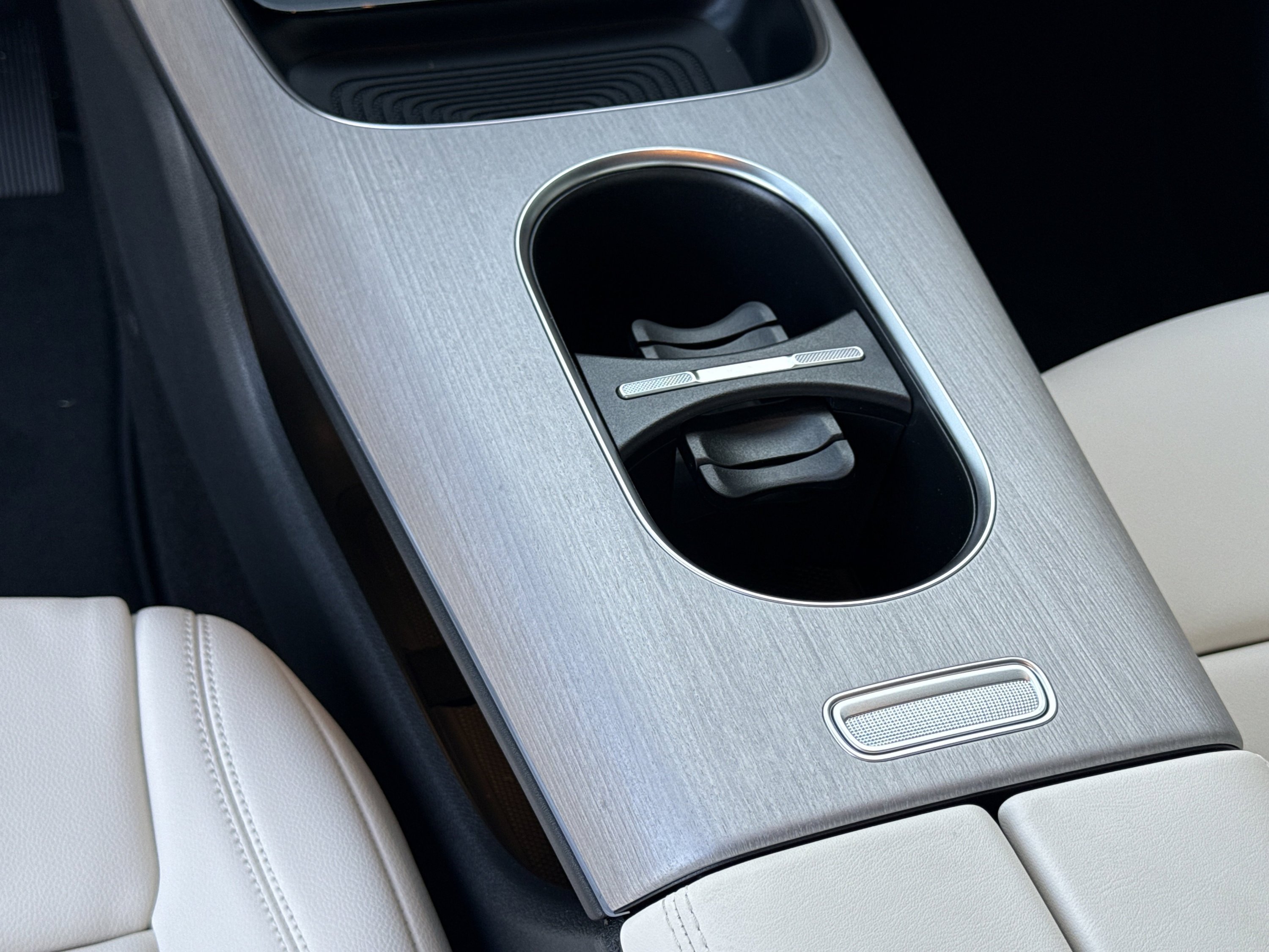 New 2027 Polar White Mercedes-Benz CLA 220 Hybrid image 40