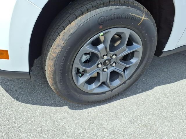 New 2026 Oxford White Ford XLT image 17