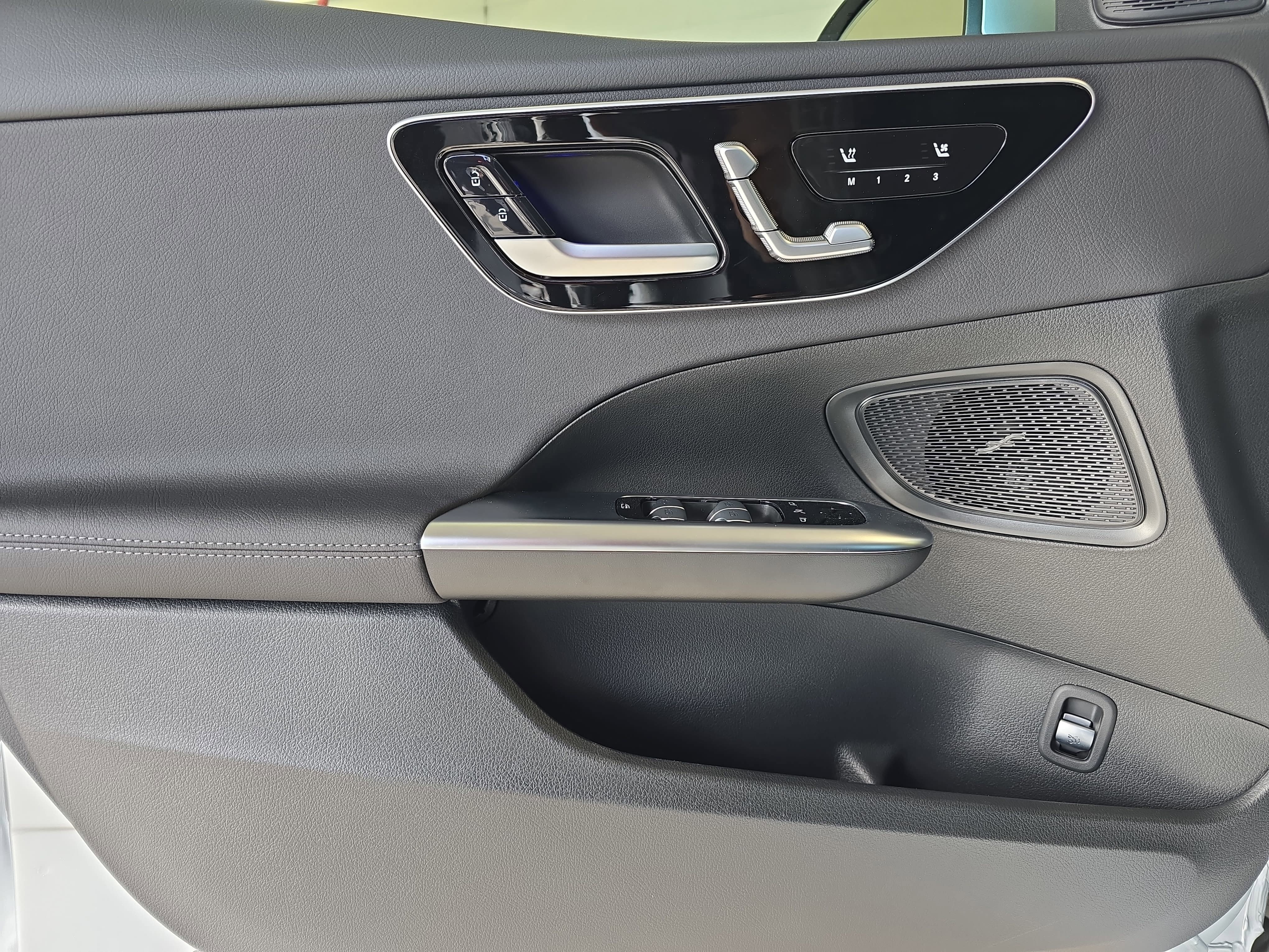 New 2026 Cirrus Silver Metallic Mercedes-Benz C300 image 26