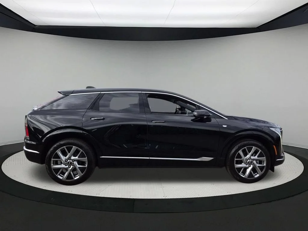 Used 2027 Black Cadillac Luxury image 6