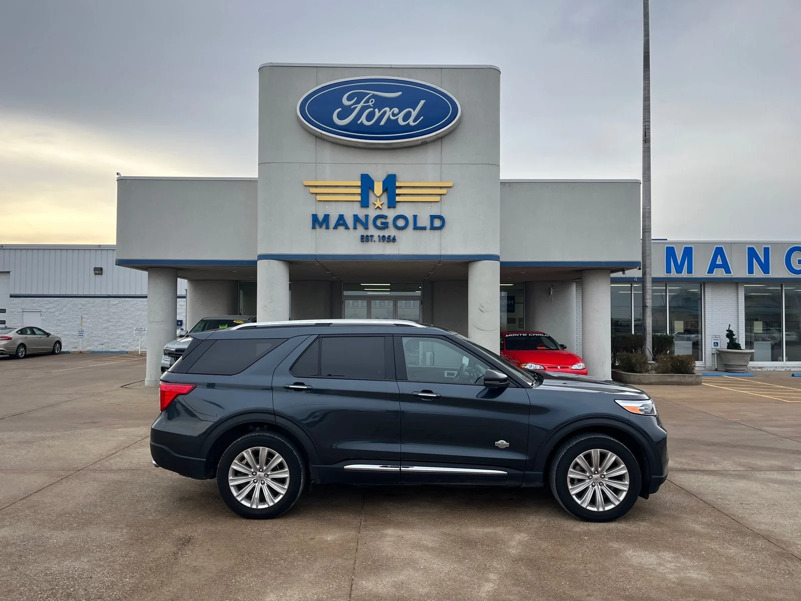 2023 Ford Explorer King Ranch 4WD's photo