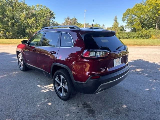 Used 2019 Red Jeep Limited image 5