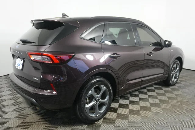 Used 2023 Cinnabar Red Metallic Ford ST-Line image 3