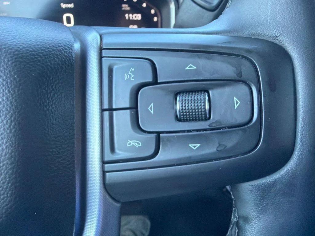 Used 2026 Onyx Black GMC SLT image 16