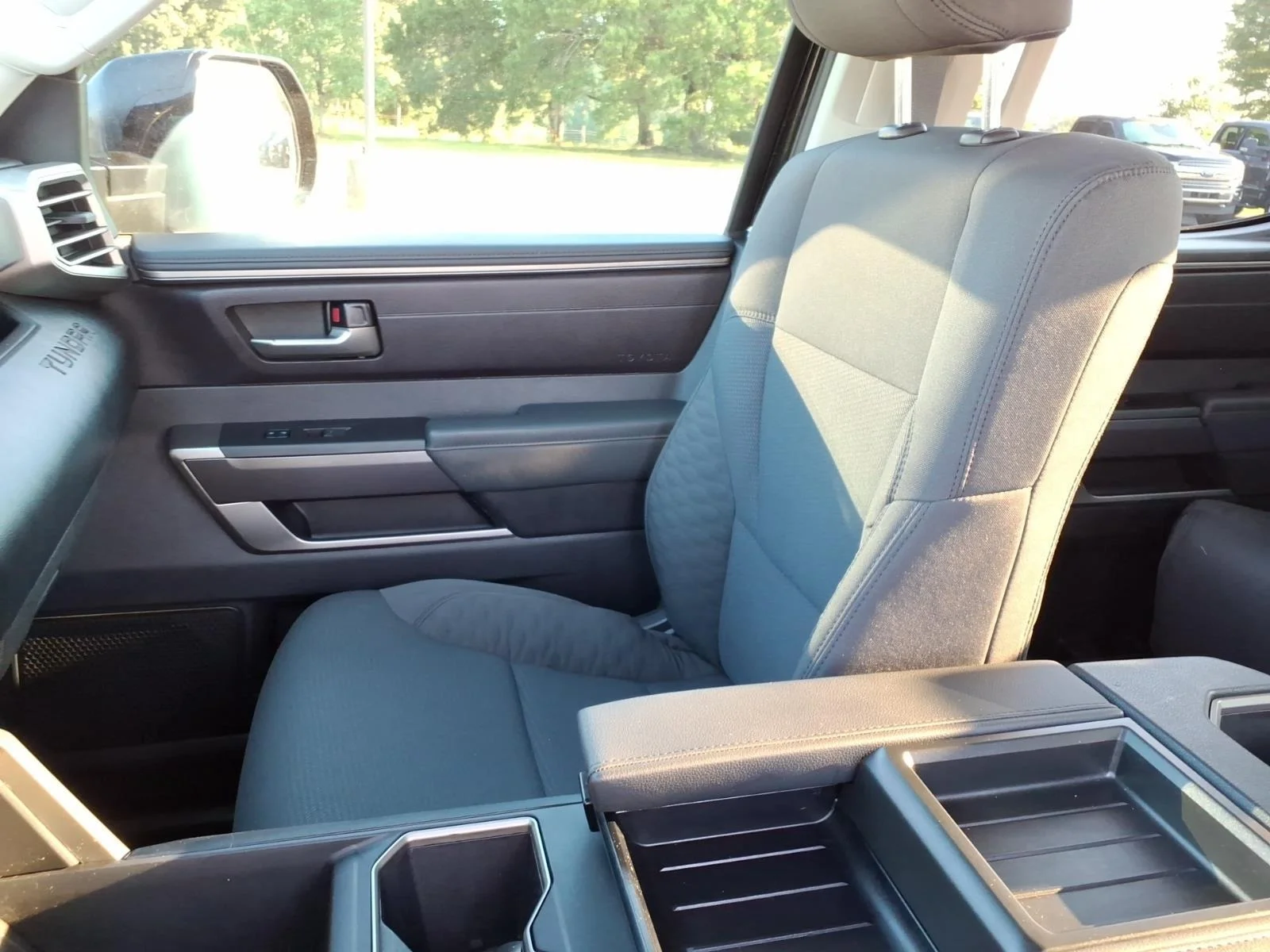 Used 2023 Midnight Black Metallic Toyota SR5 image 21