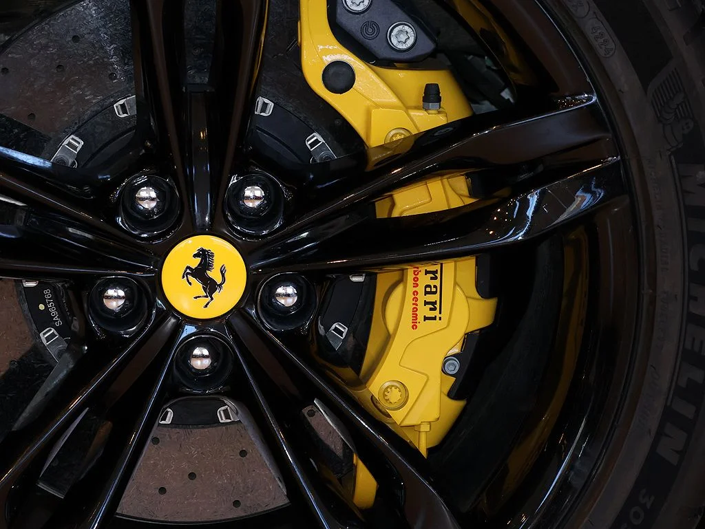 Certified Used 2025 Viola Hong Kong Ferrari  image 38