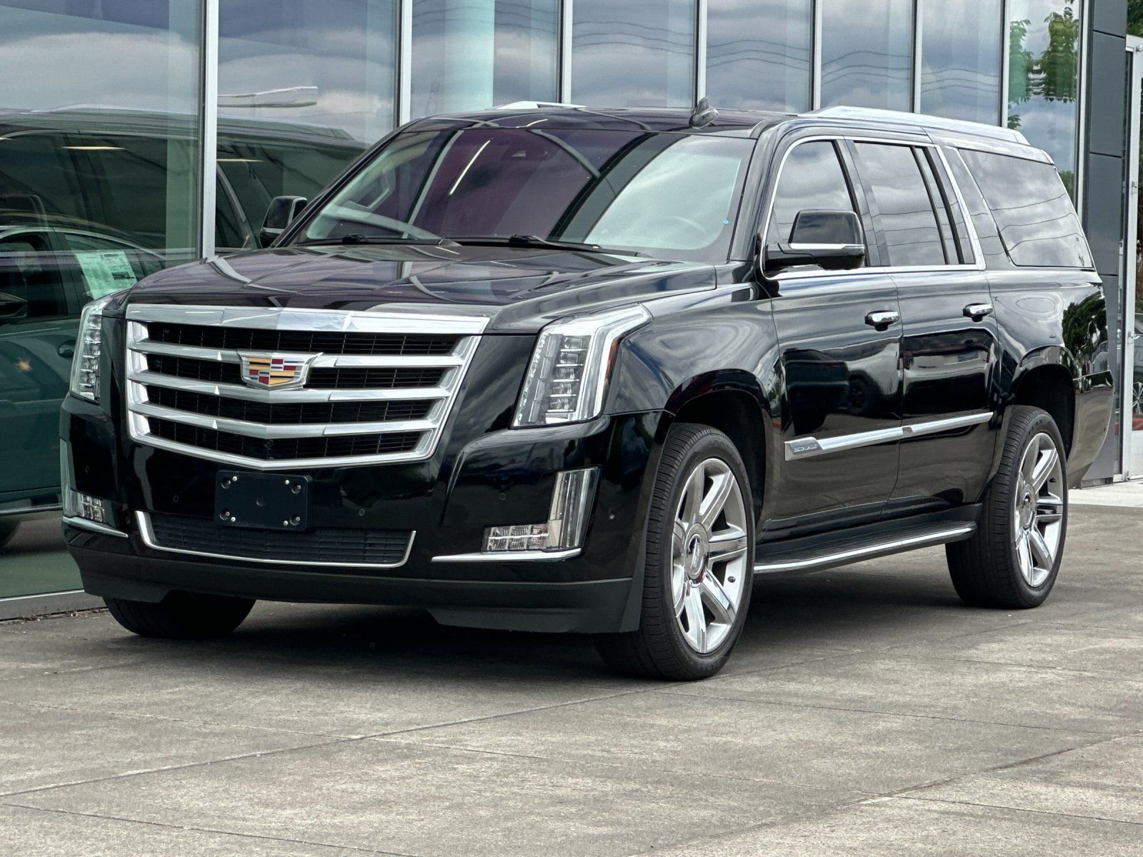 Used 2020 Black Raven Cadillac Luxury image 7