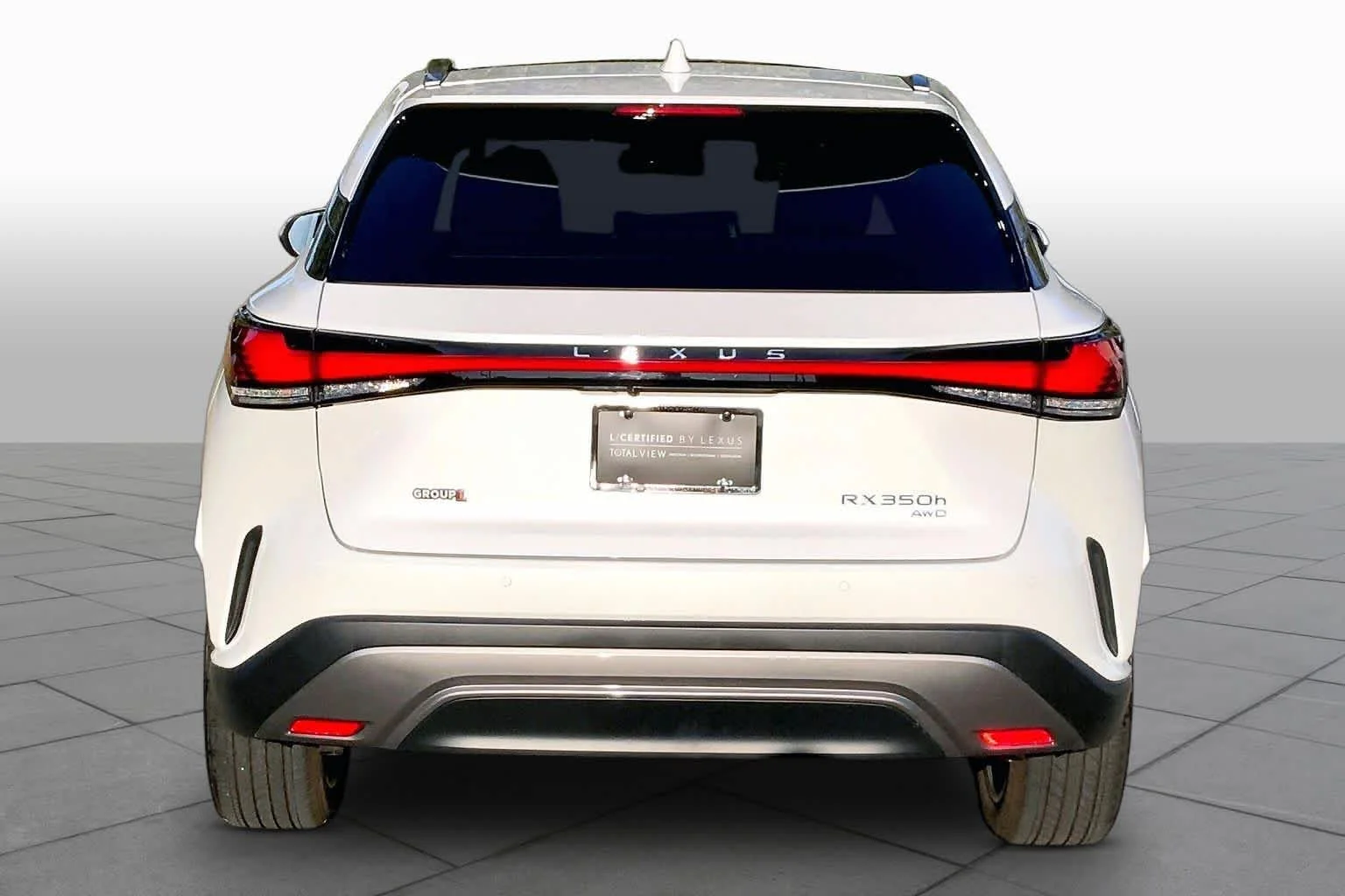 Used 2026 Eminent White Pearl Lexus Premium+ image 5