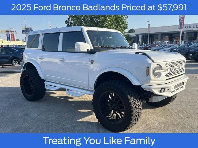 2025 Ford Bronco Badlands 4x4's photo