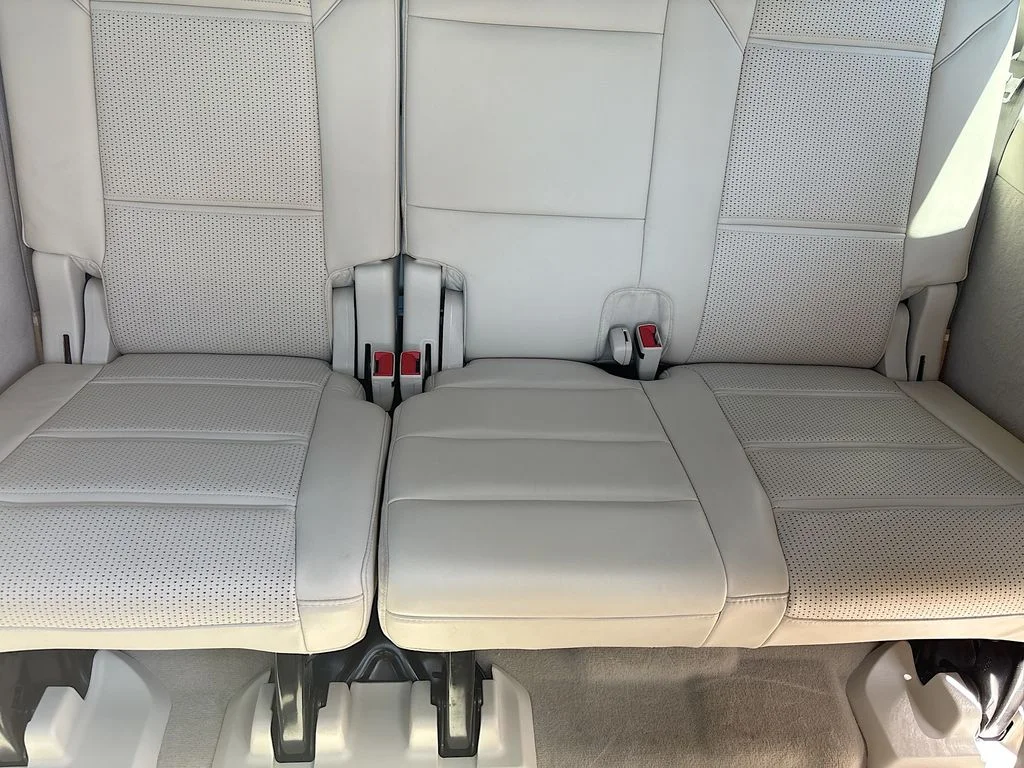 Used 2022 Black Cadillac Sport Platinum image 18