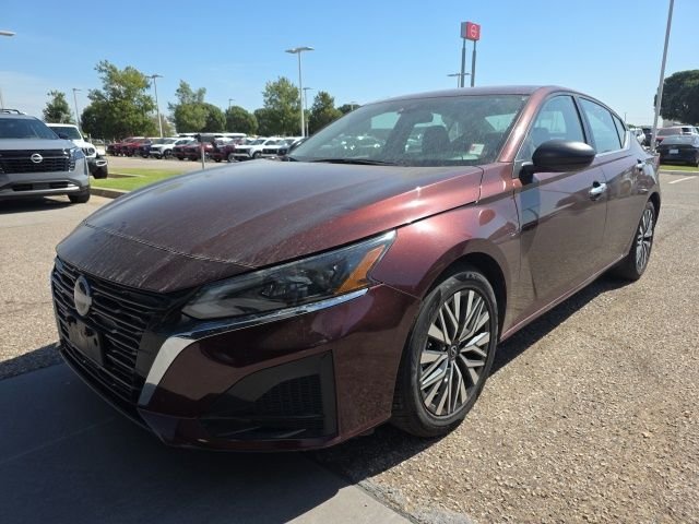 Used 2024 Red Nissan 2.5 SV image 3