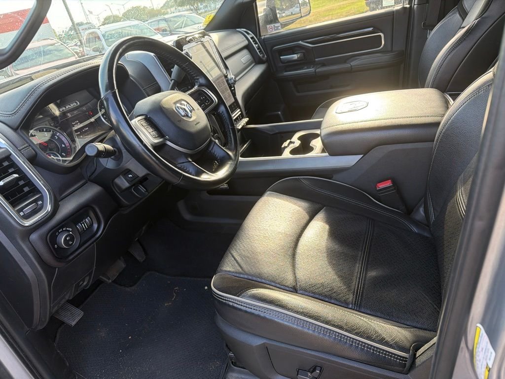 Used 2022 Silver Ram Laramie image 12