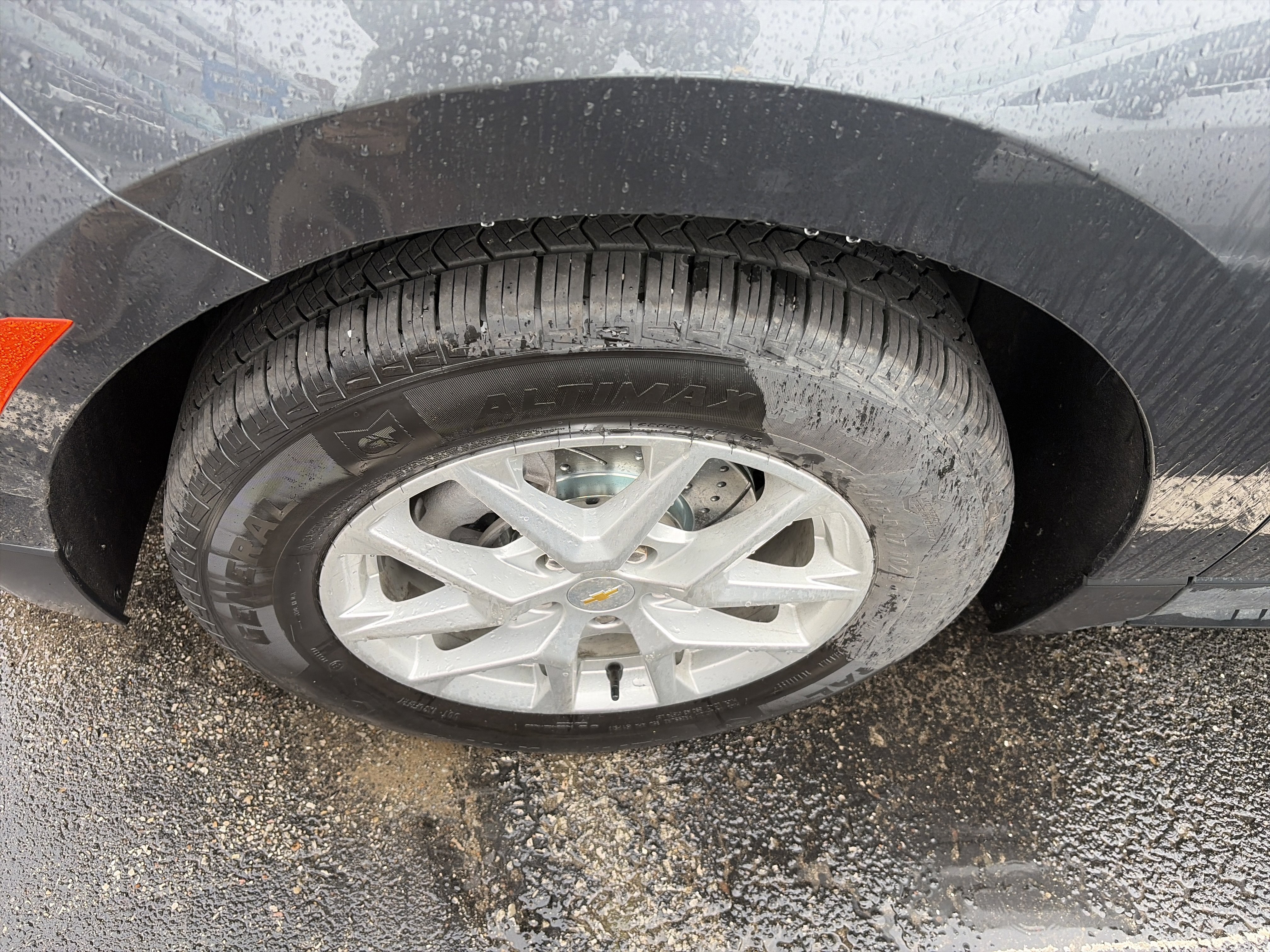 Used 2022 Chevrolet Equinox LT with VIN 2GNAXKEV8N6152517 for sale in Indiana, PA