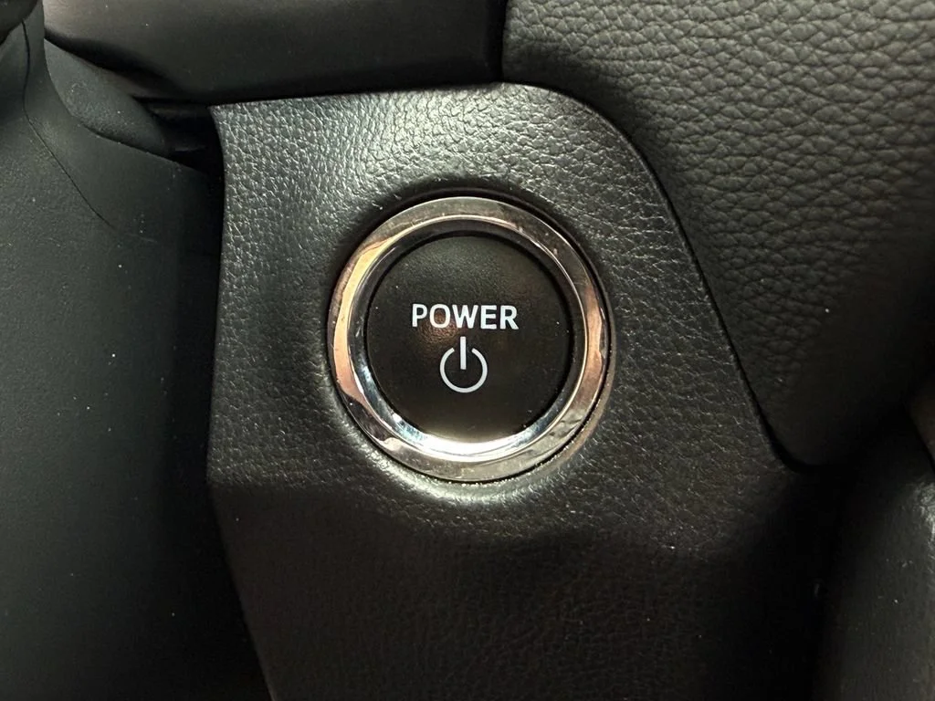 Used 2023  Toyota Hybrid SE image 28