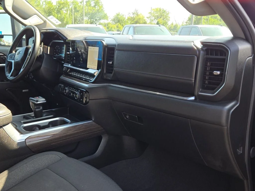 Used 2024 Black Chevrolet RST image 5