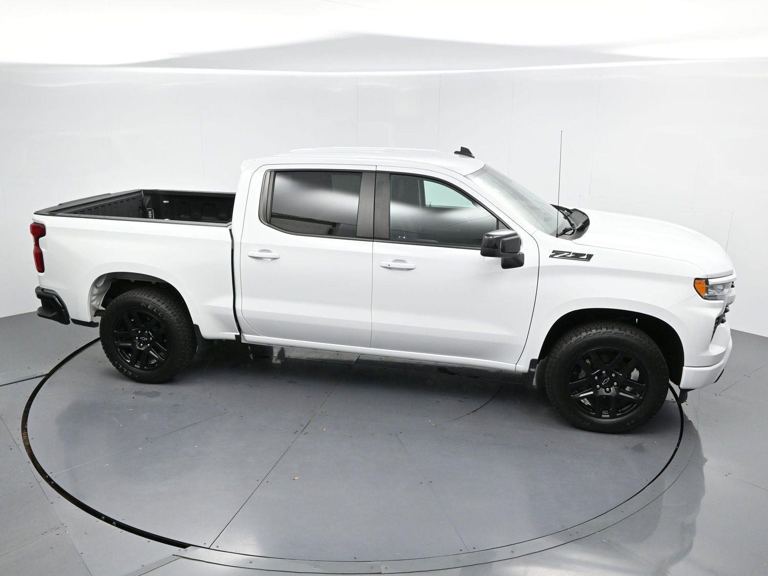 Used 2023 Summit White Chevrolet RST image 34