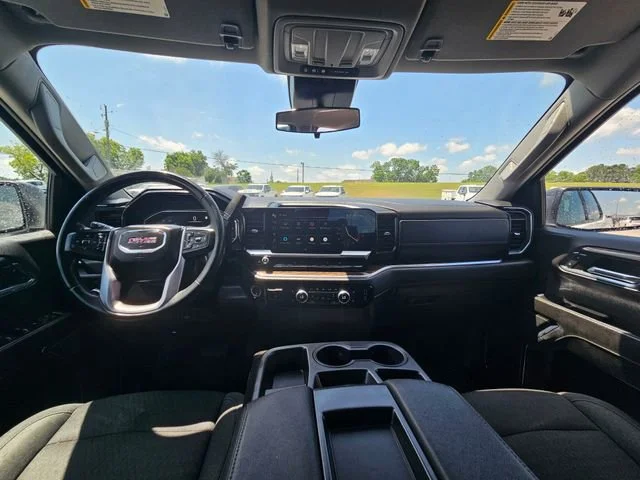 Used 2023 Summit White GMC Elevation image 12