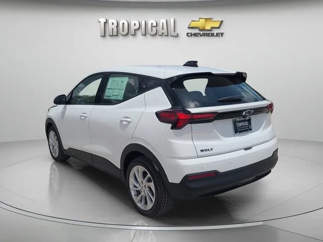 New 2027 Summit White Chevrolet LT image 2