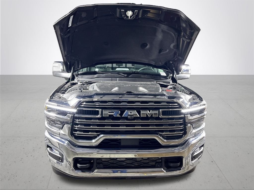 New 2026 Diamond Black Crystal Pearl-Coat Exterior Paint RAM Limited image 23