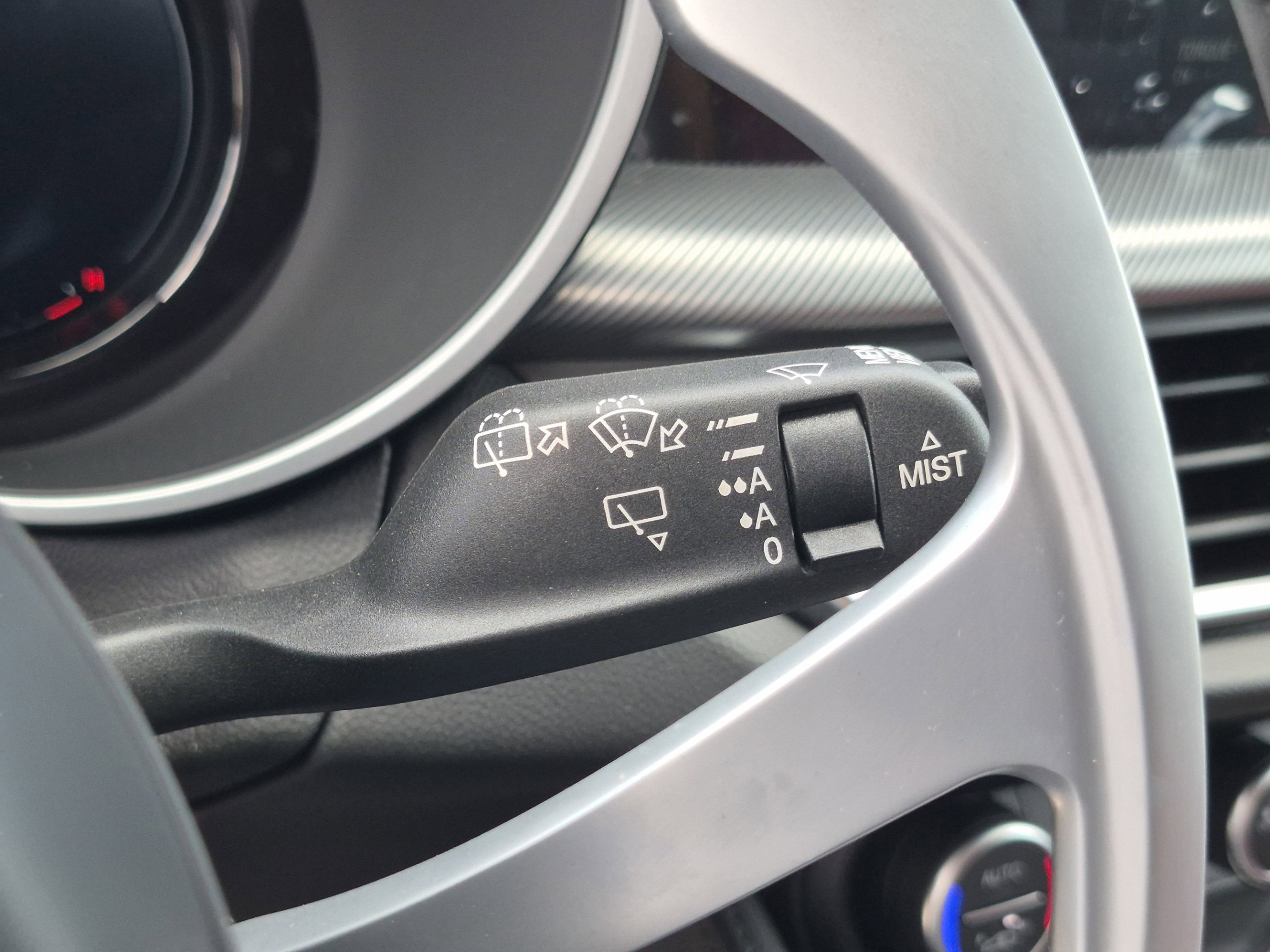 New 2026 Moonlight Gray Metallic Alfa Romeo  image 45