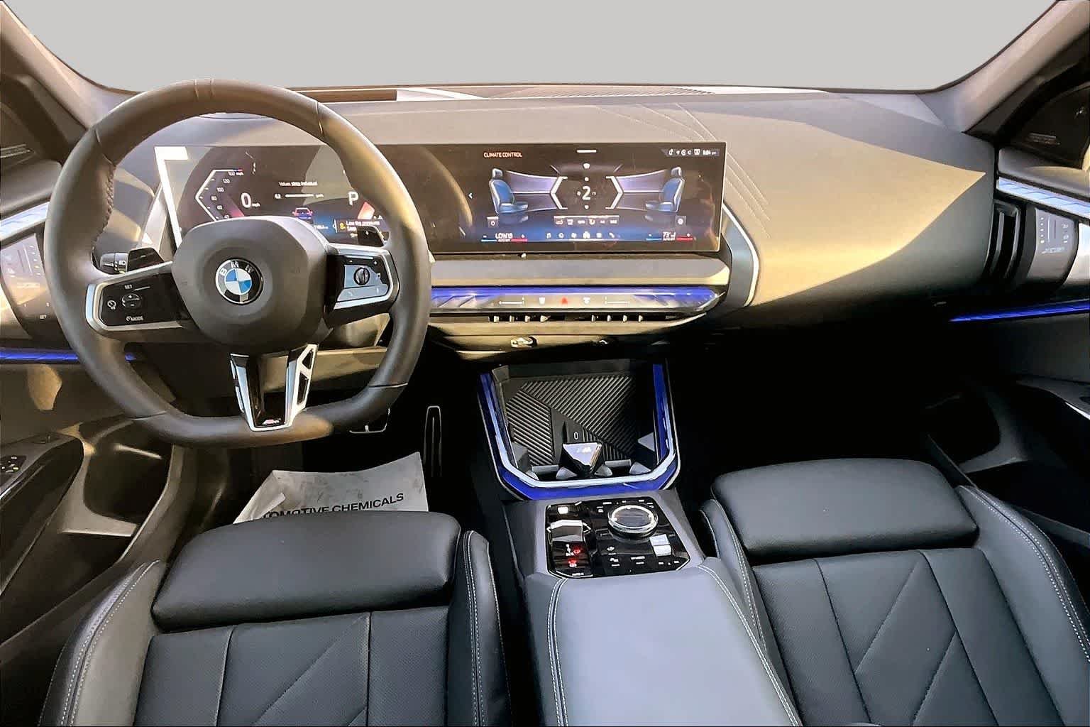 New 2026 Tanzanite Blue II Metallic BMW 30 xDrive image 15