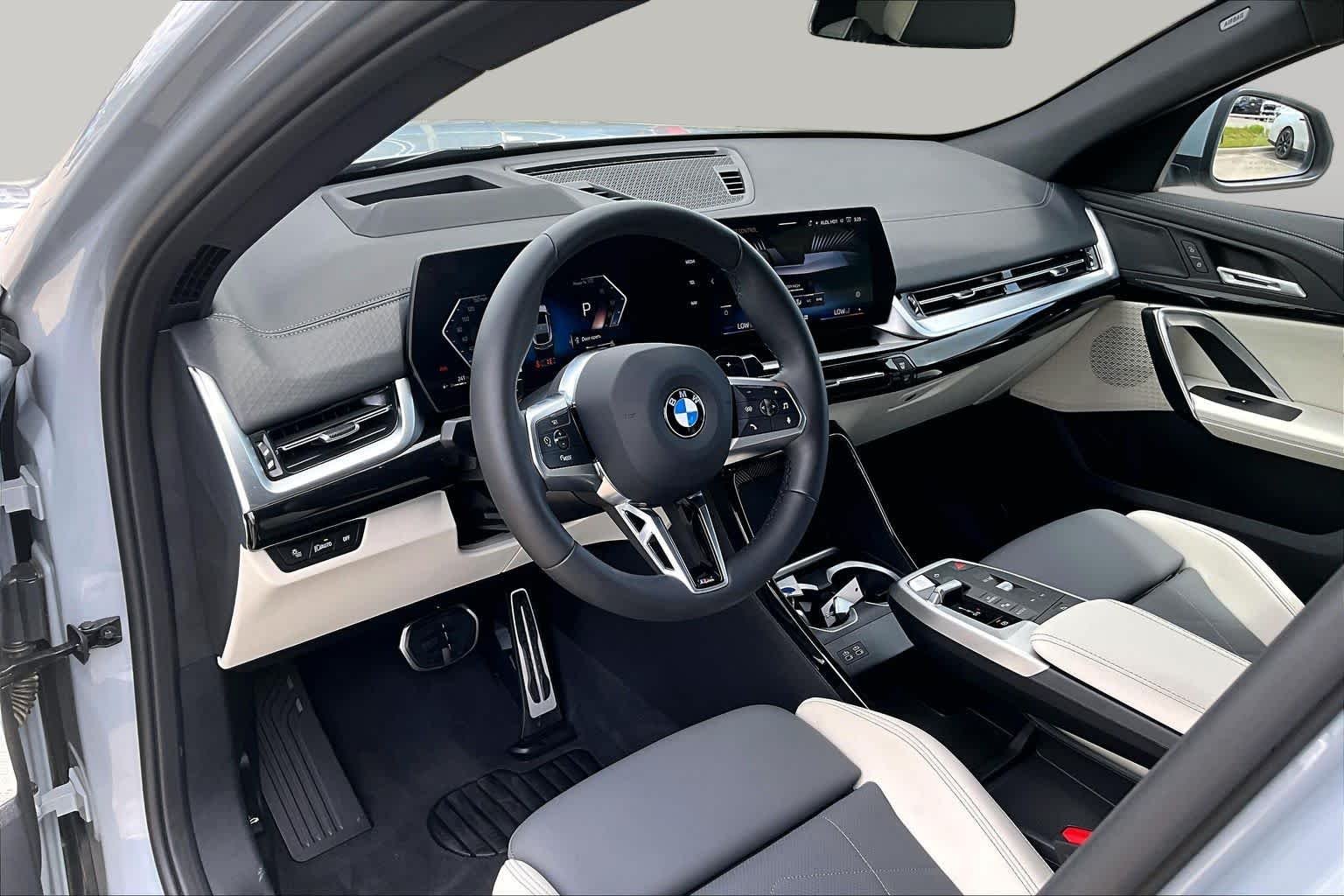Used 2026 Brooklyn Grey Metallic BMW xDrive28i image 17