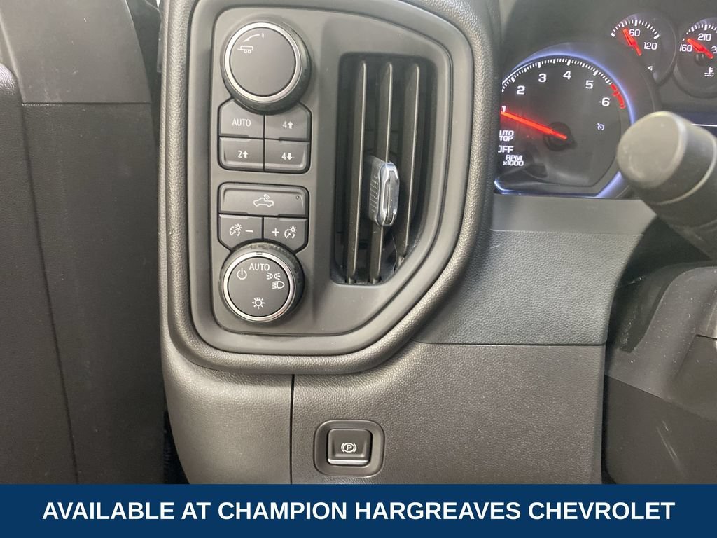Used 2022 BLACK Chevrolet Custom Trail Boss image 23