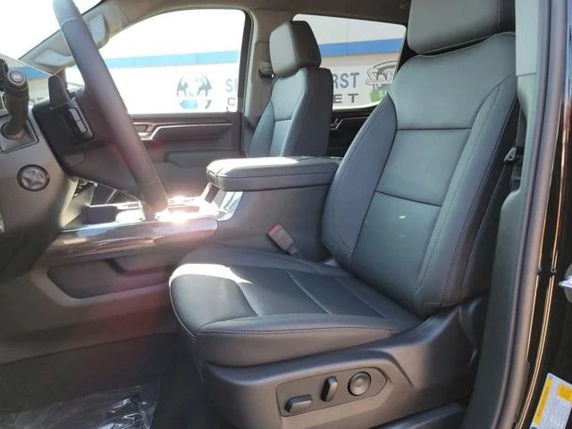 2026 Chevrolet Silverado 1500 LTZ - Photo 13