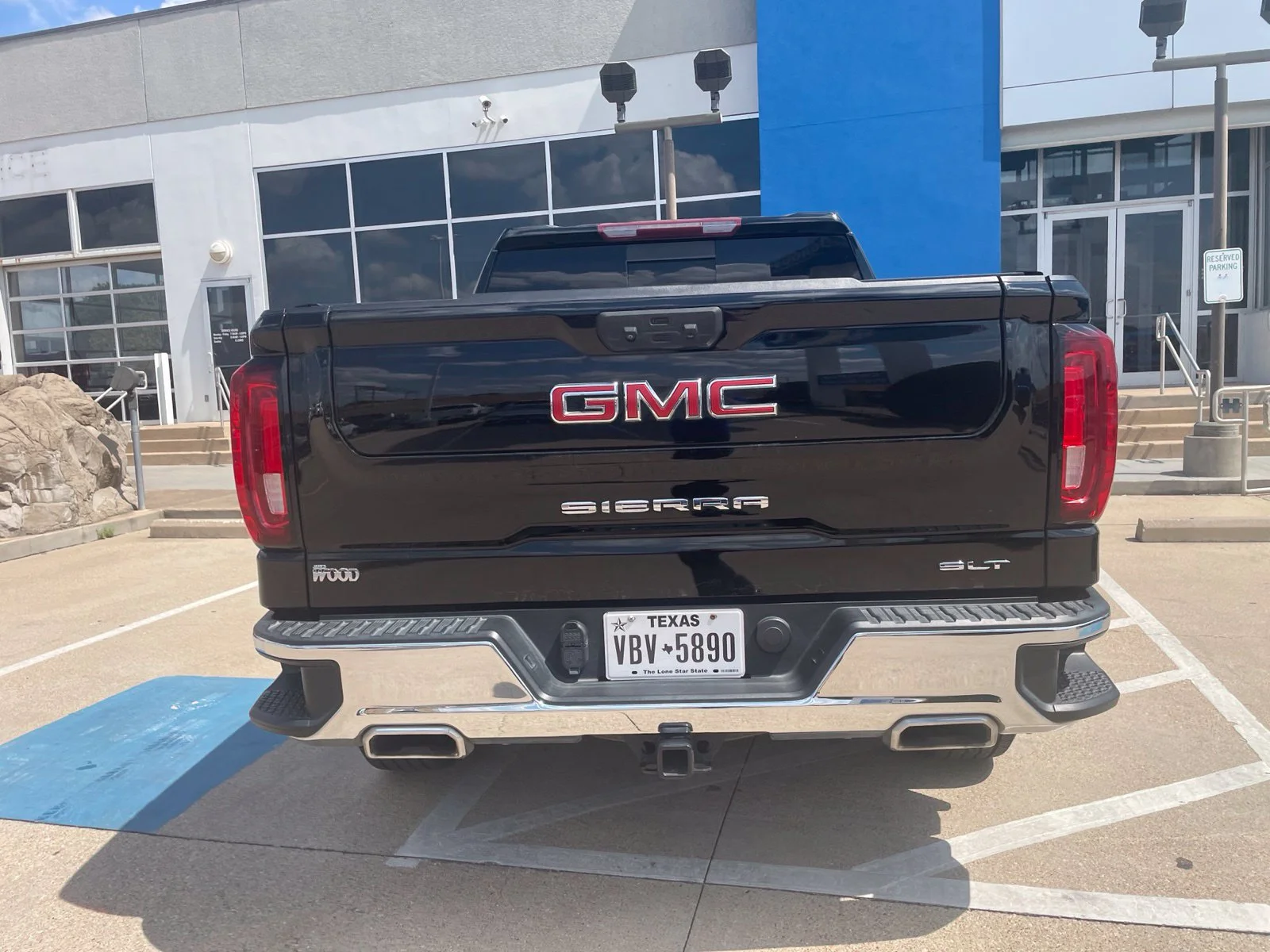 Used 2023 ONYX BLACK GMC SLT image 34