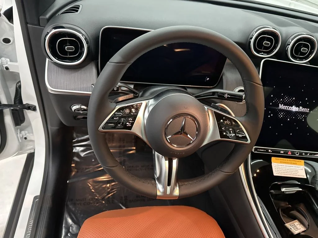 Used 2026 White Mercedes-Benz GLC 300 image 10
