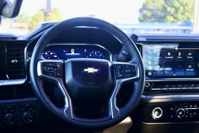 Used 2024 Blue Chevrolet LT image 33