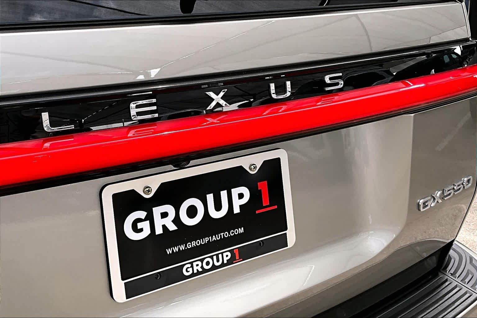 Used 2024 Atomic Silver Lexus Premium+ image 31