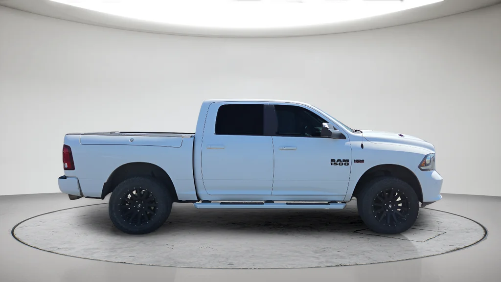 Used 2018 White Ram Sport image 14