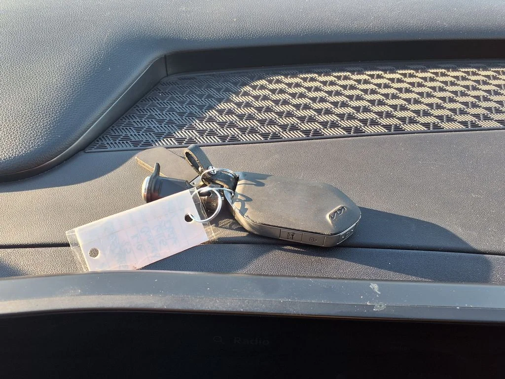 Used 2025 Gray Kia LXS image 39