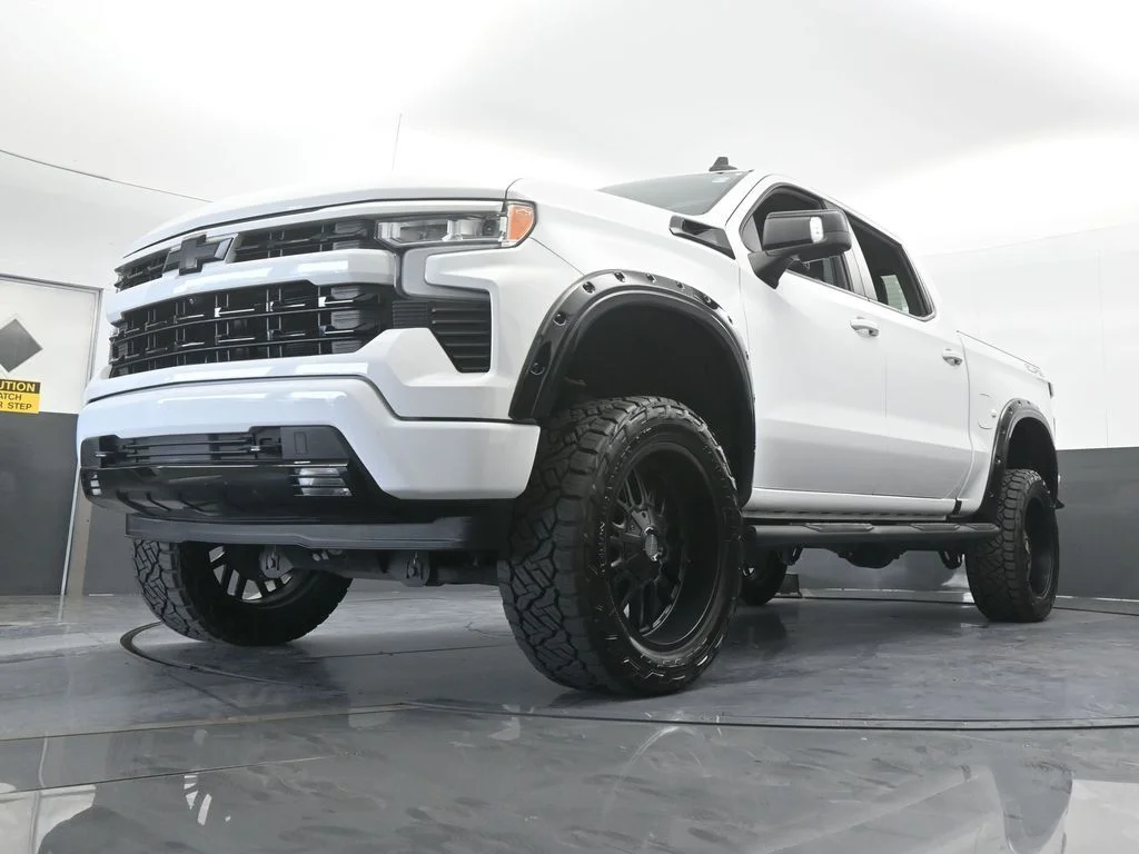 Used 2022 Summit White Chevrolet RST image 61