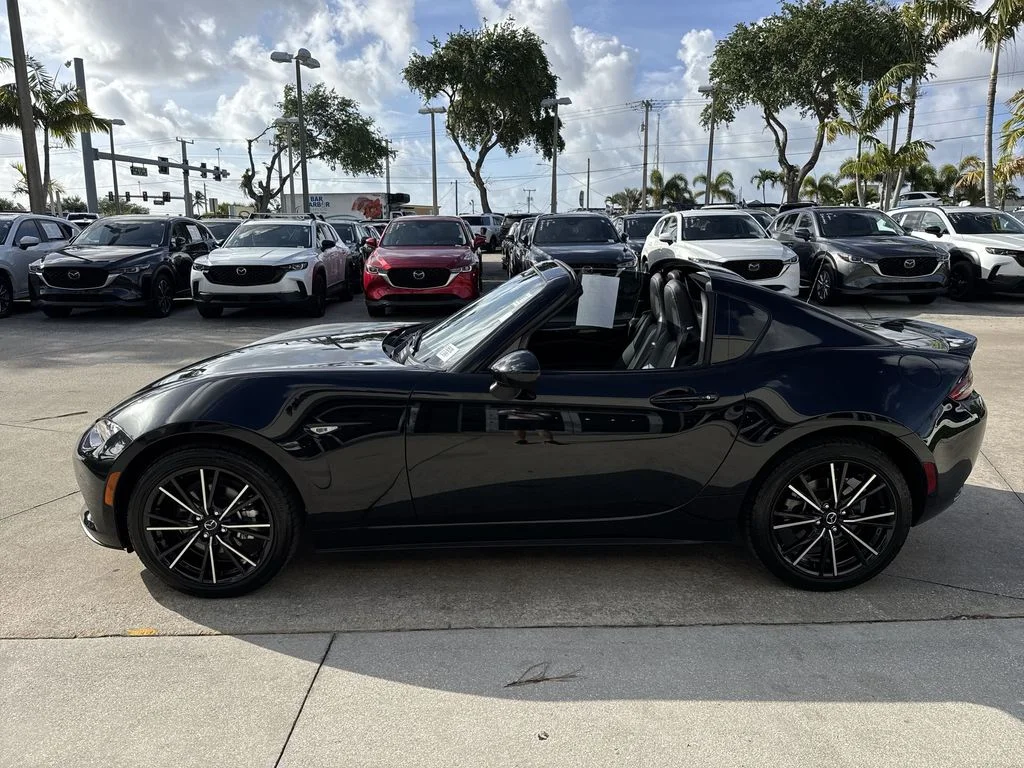 2024 Mazda MX-5 Miata RF Grand Touring - Photo 11