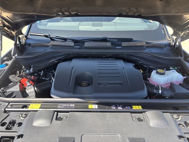 New 2026 Carpathian Grey Land Rover Dynamic SE image 18