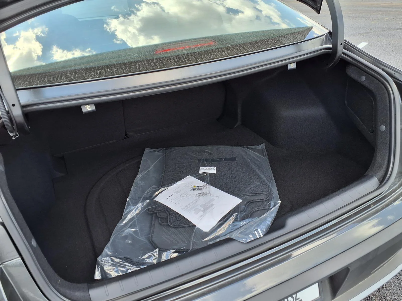 New 2026 Interstellar Gray Kia LXS image 16