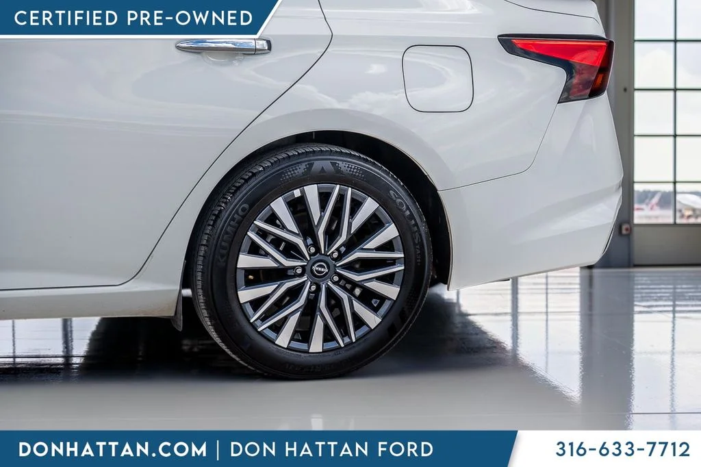 2025 Nissan Altima SV - Photo 35