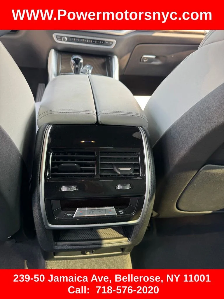 Used 2023 White BMW xDrive40i image 29