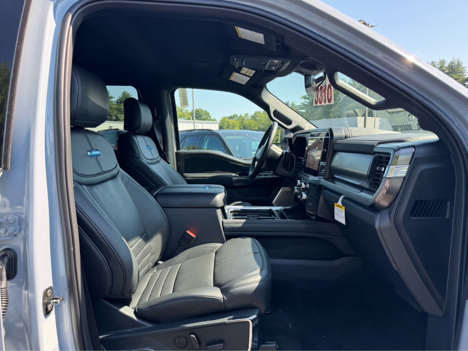 New 2026 Glacier Gray Metallic Tri-Coat Ford Platinum image 13
