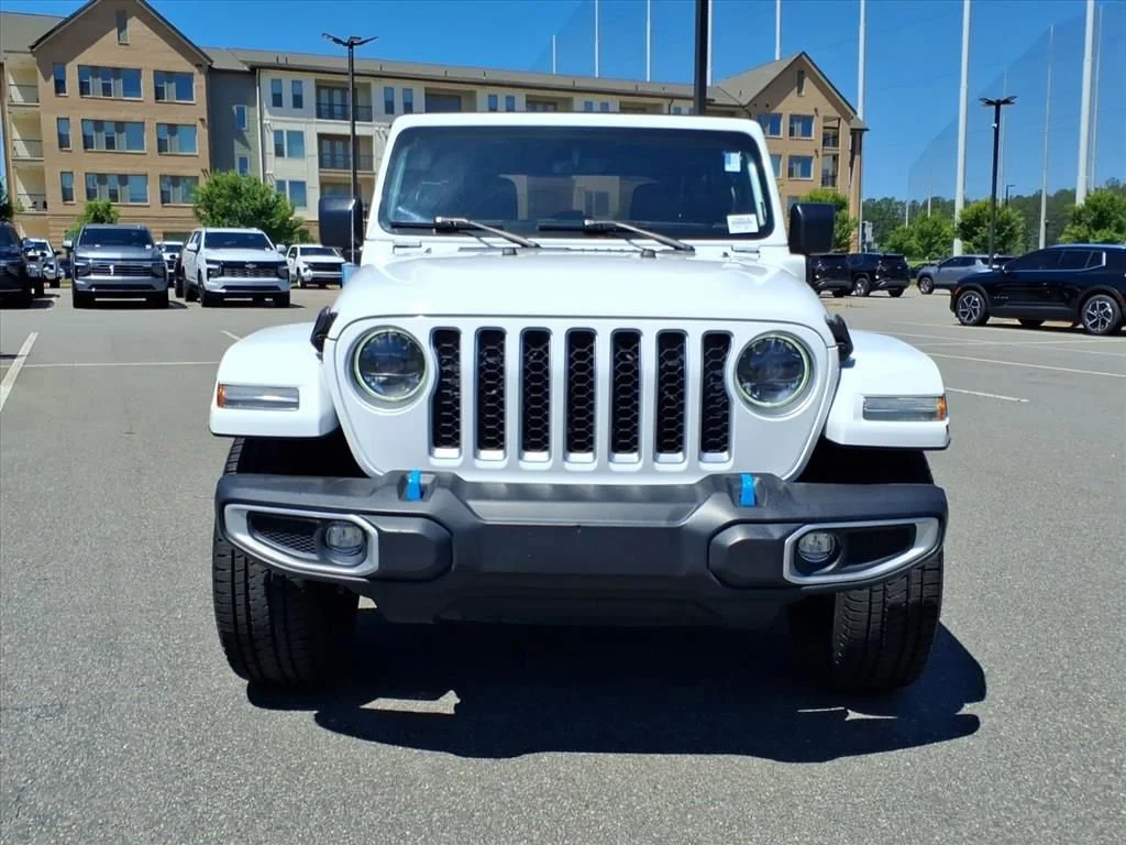 Used 2023 White Jeep Sahara 4x4 image 36