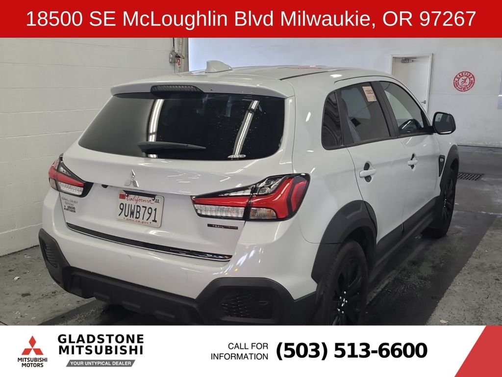 Used 2025 White Diamond Mitsubishi 2.0 Trail Edition image 4