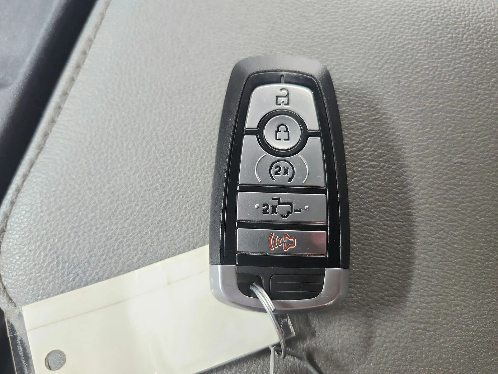 Used 2021 White Ford Lariat image 33