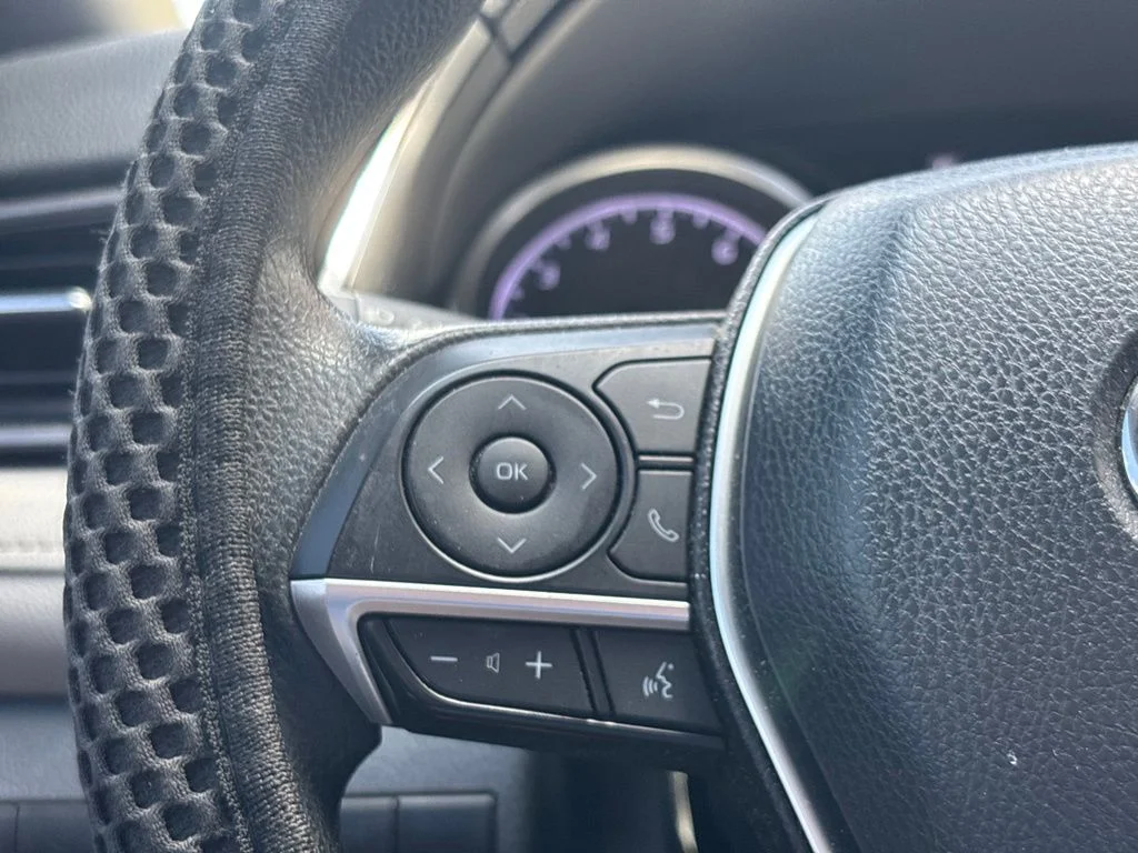 Used 2021 Silver Toyota LE image 19
